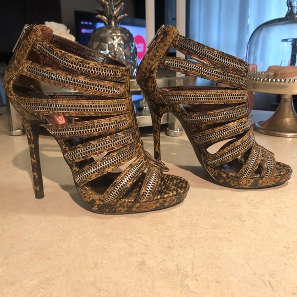 3/20$ Snakeskin & Zipper Detailed Aldo Sandals Size 37 - Picture 2 of 7